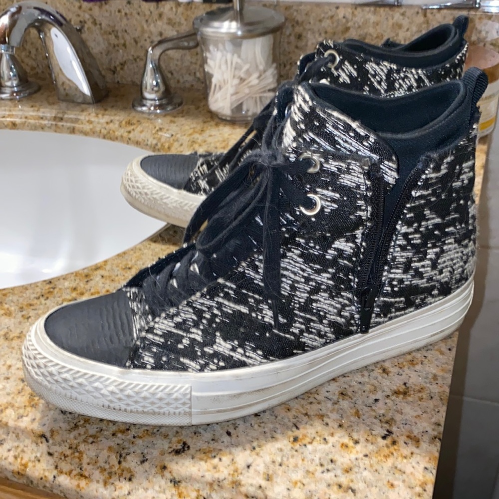 Converse hi tops side zippers women’s